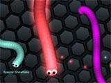 Slither.io tense situation