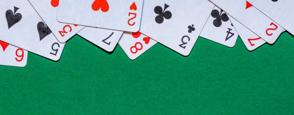 Solitaire vs. Bridge: What's the Difference?