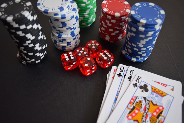 What's the difference between real money casinos and social casinos?